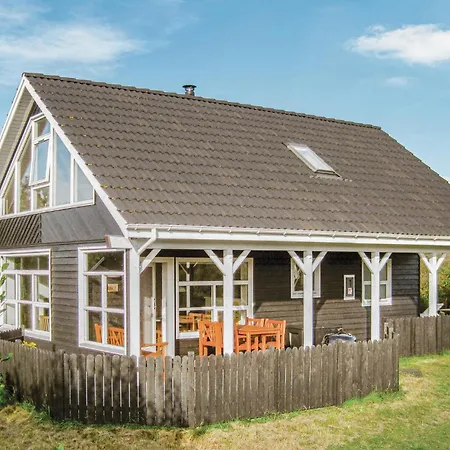 Three-bedroom In Thisted *