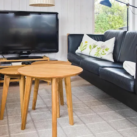 Three-bedroom In Thisted Hébergement de vacances