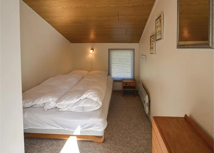 بيت للعطل Three-bedroom In